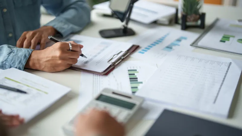 How to choose a conversion rate optimization agency that can turn traffic into revenue